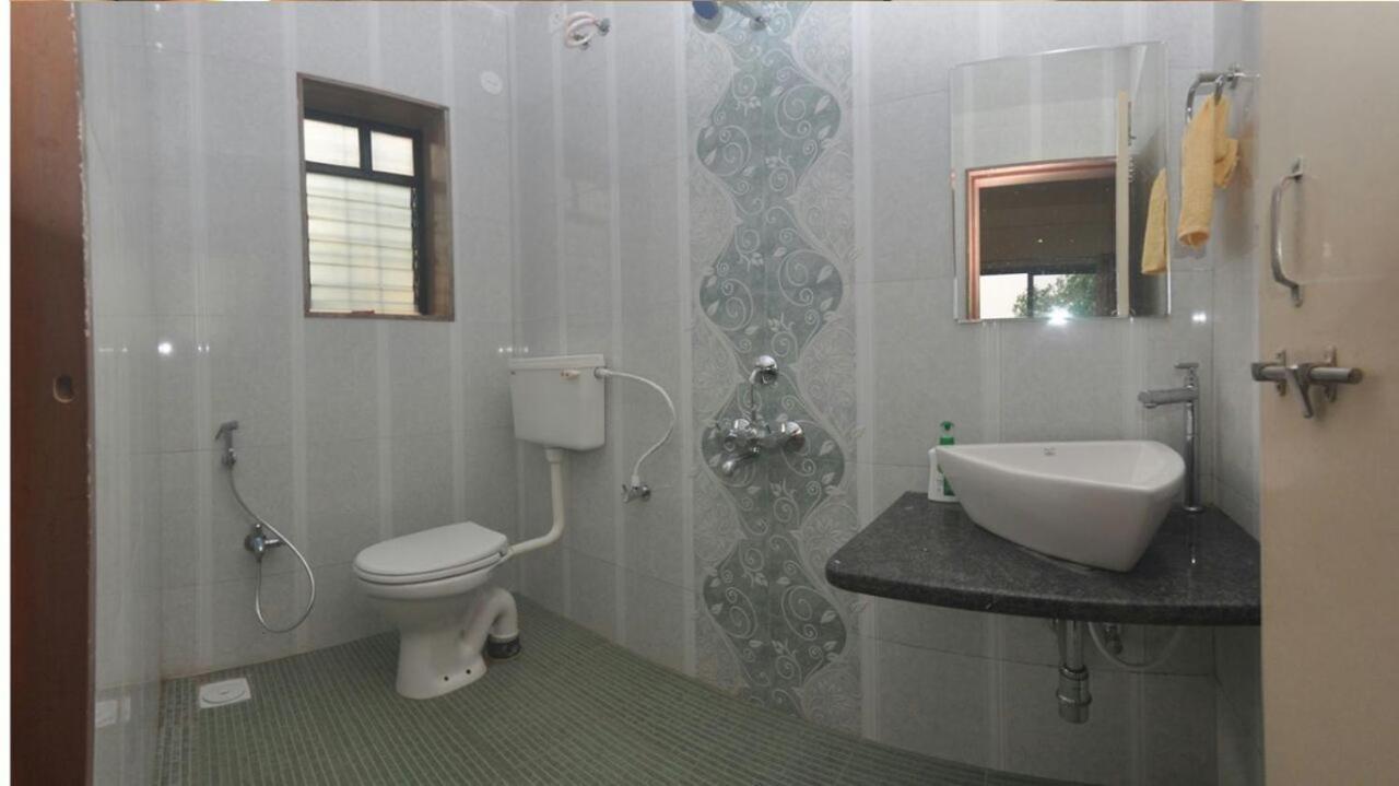 Вилла Inaya Bungalow Панчгани Экстерьер фото